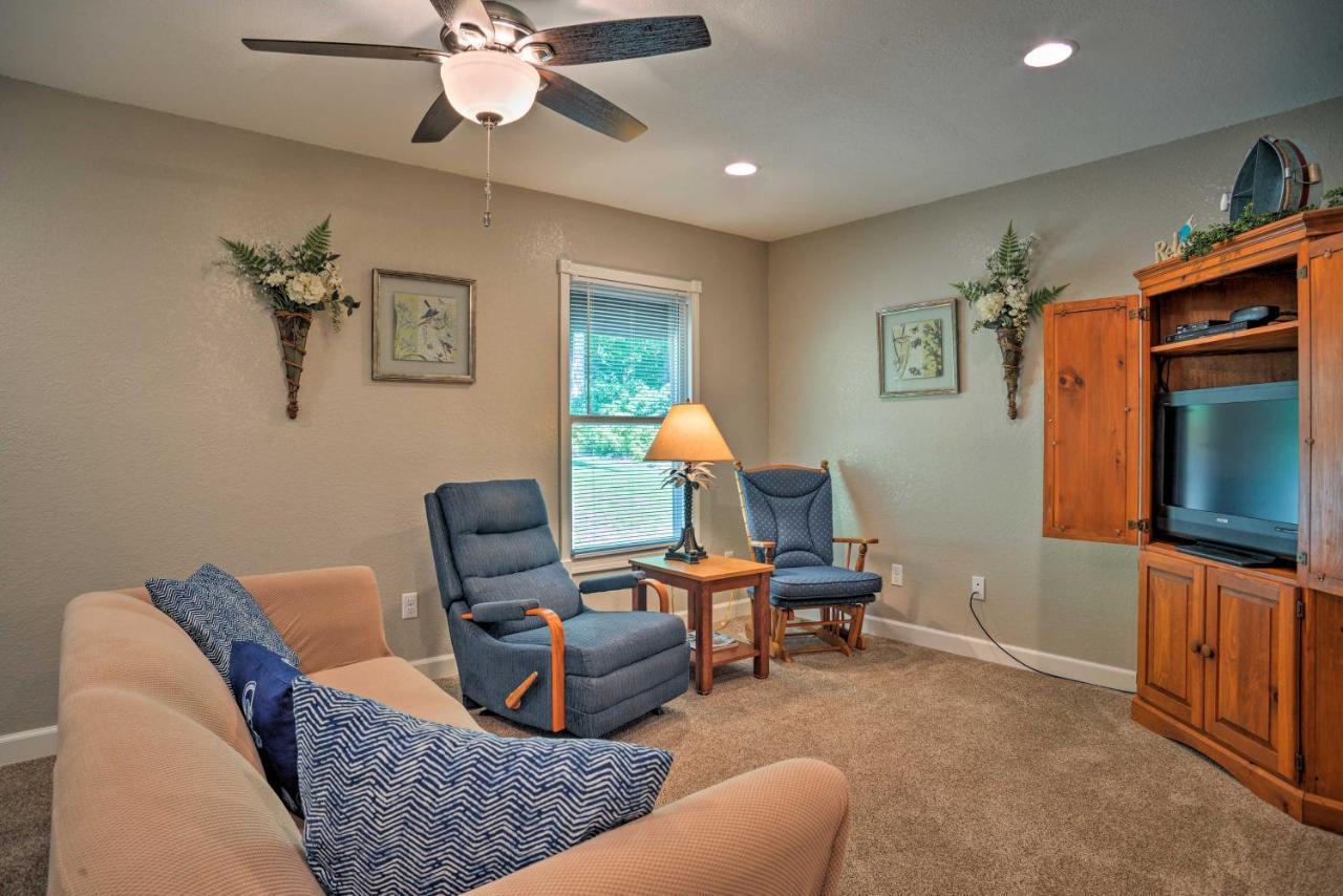 Wooded Gilbertsville Hideaway On Kentucky Lake! Draffenville Exterior foto